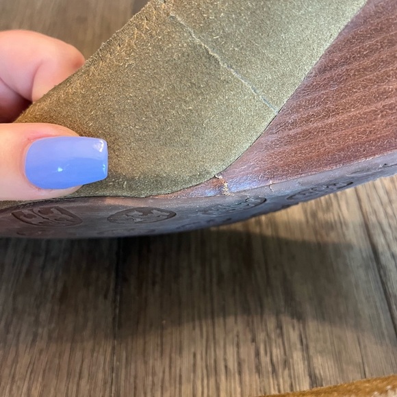 Tory Burch brown suede wedges - Picture 5 of 7